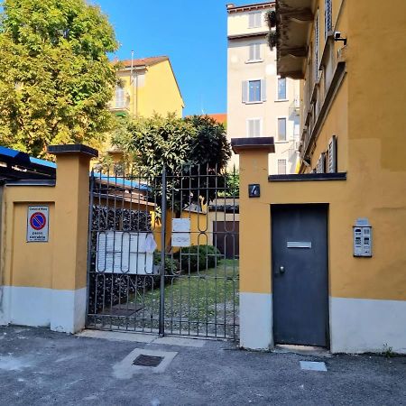 Relaxing Apartment In The Heart Of Milano Exterior foto